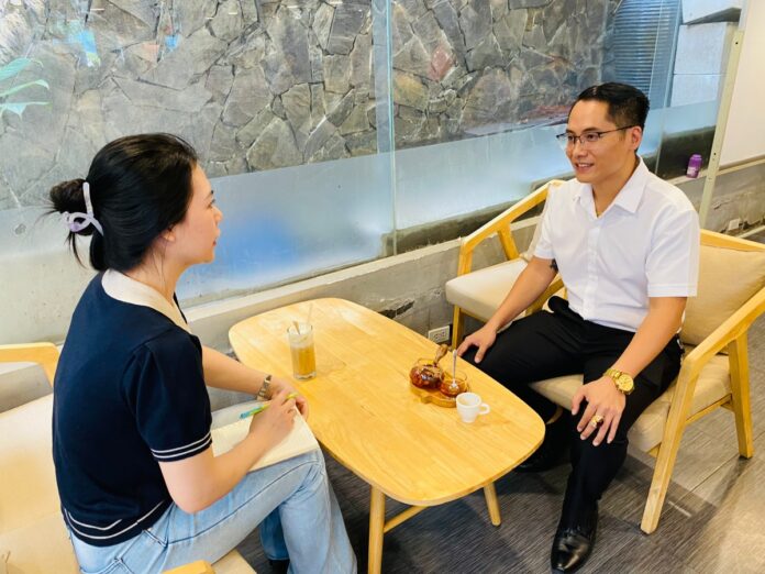 kèm cặp người mới trong 90 ngày