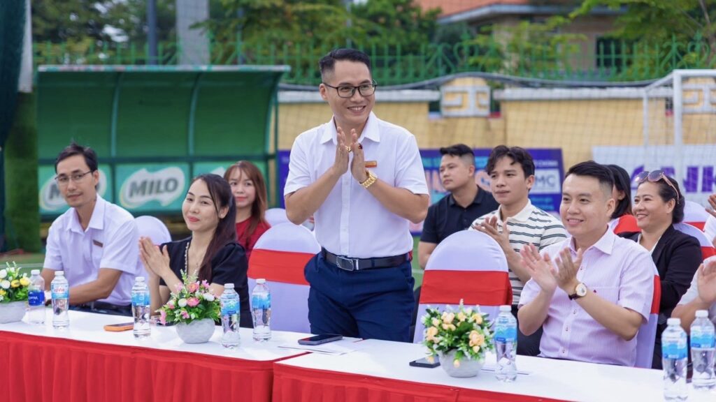 Người thầy đào tạo chuyên môn ngành bđs