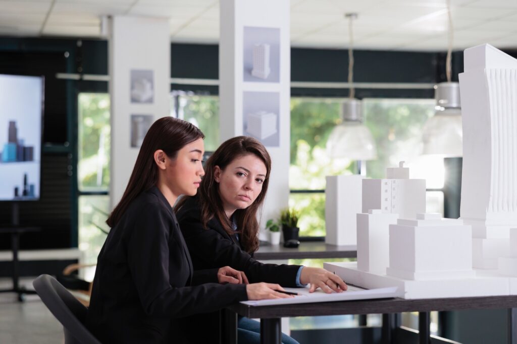 mặt trái nghề bđs