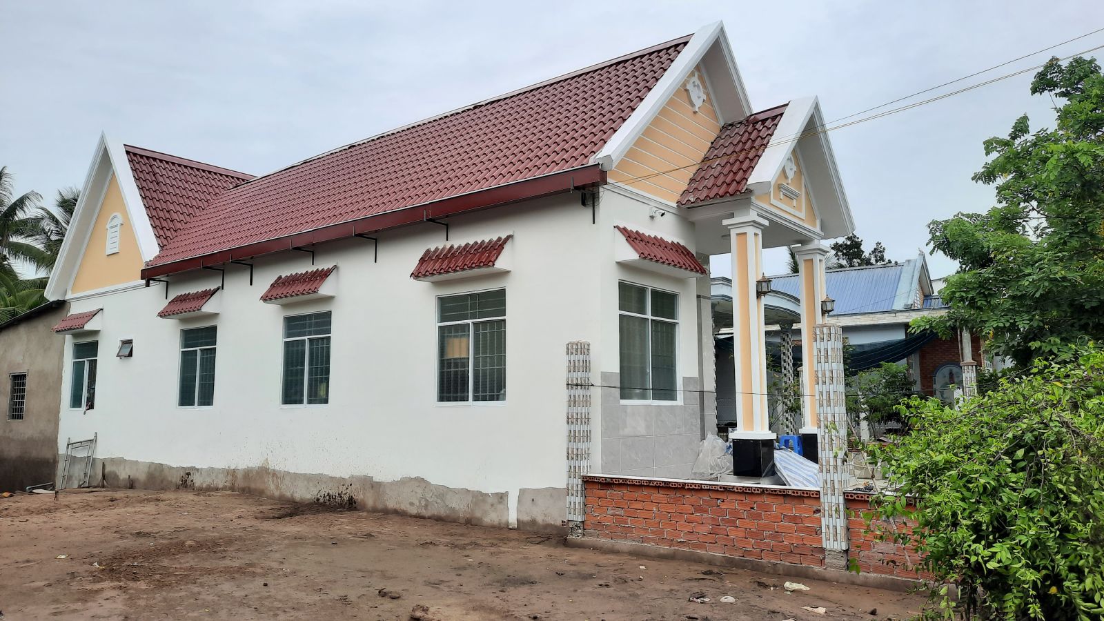 Nhà nở hậu mái Thái