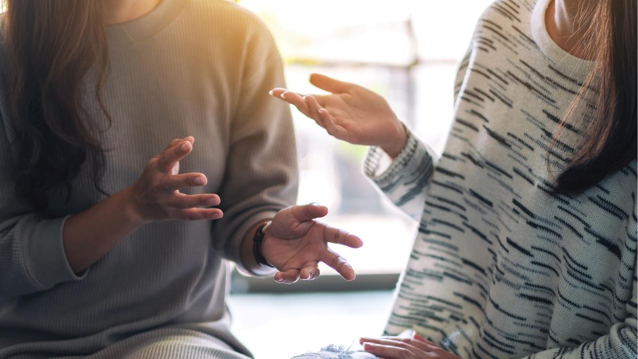 Khách hàng sẽ giới thiệu khi đủ hài lòng và tin tưởng bạn.